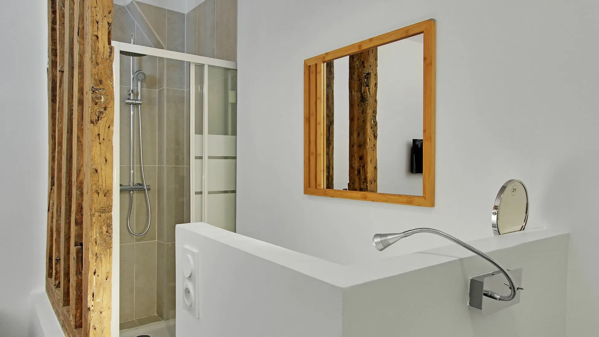 Pick A Flat - Le Marais / Republique باريس