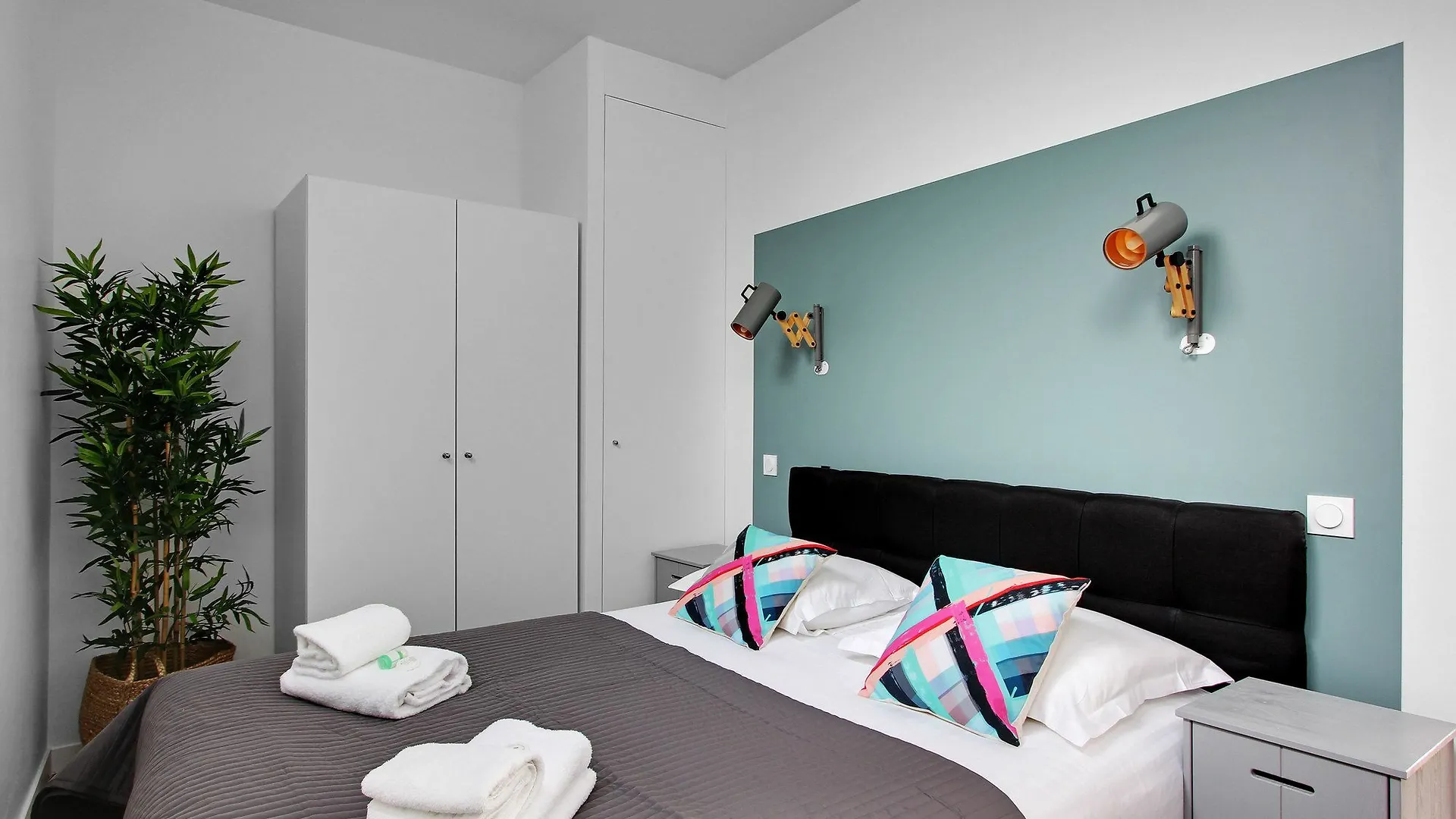 Pick A Flat - Le Marais / Republique Apartment *