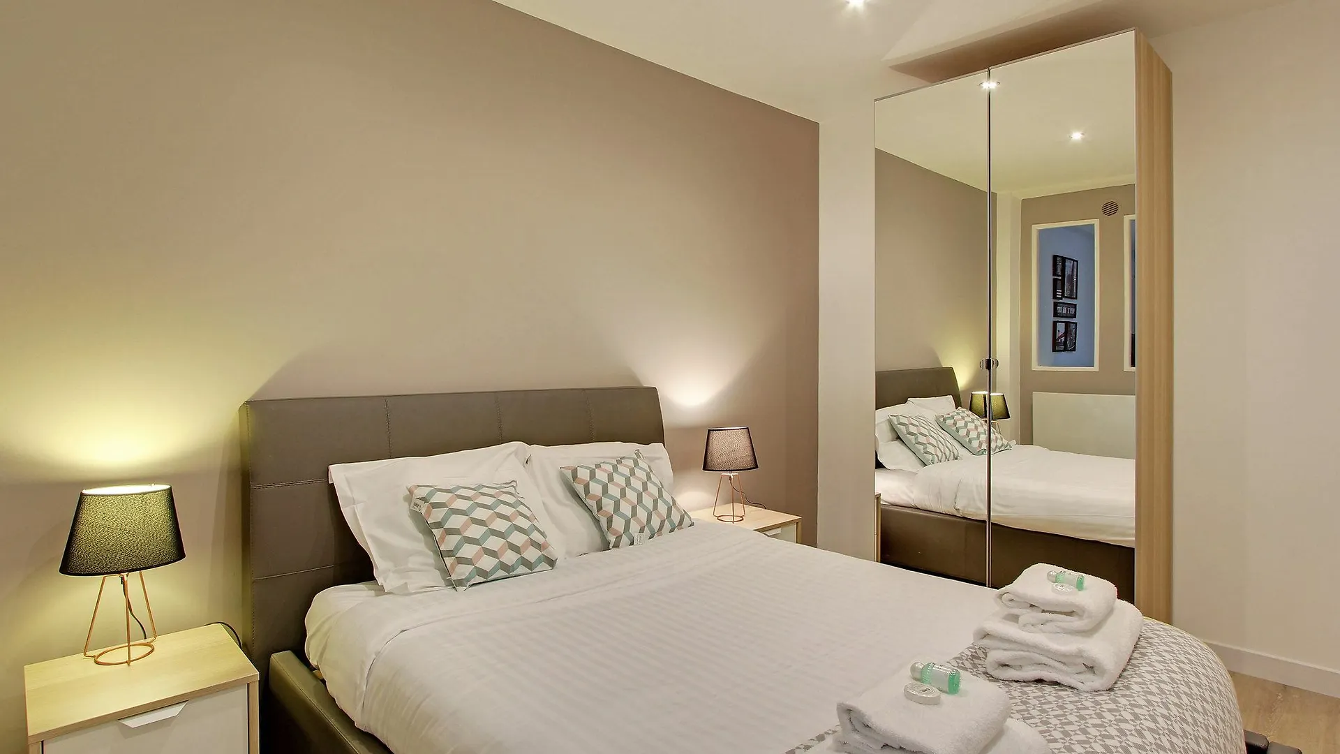Apartment Pick A Flat - Le Marais / Republique